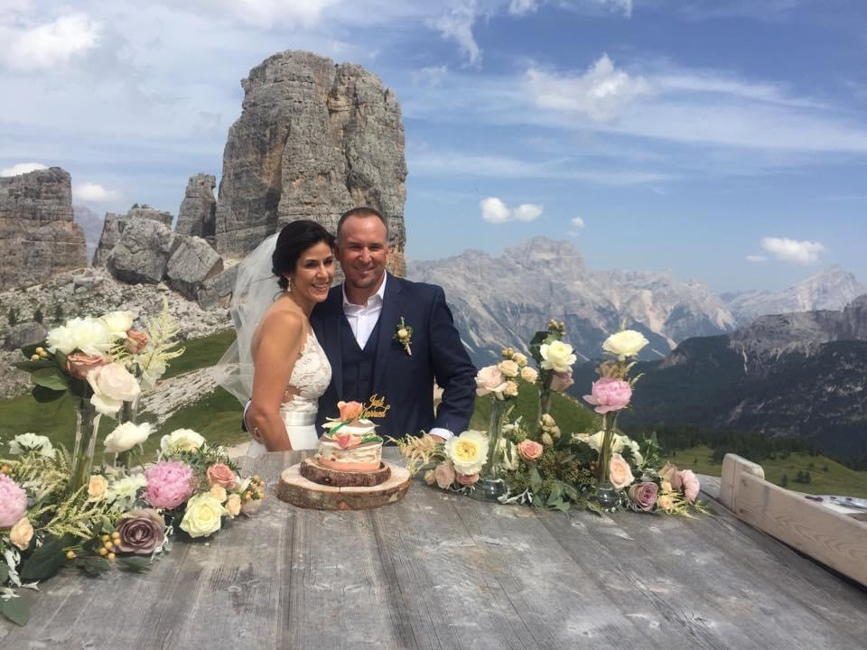 Dieci anni di matrimoni, un filo che unisce Milano e Cortina